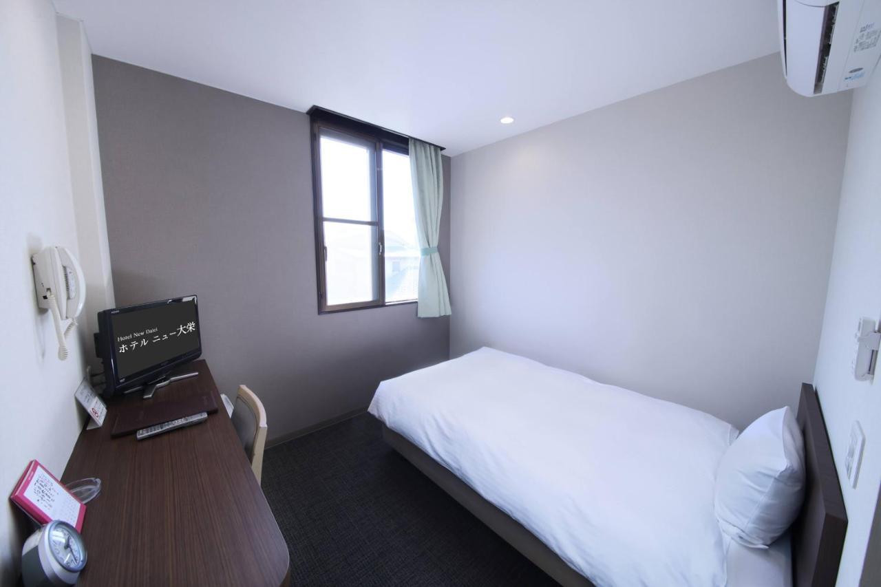 Business Hotel New Daiei Ashikaga Buitenkant foto