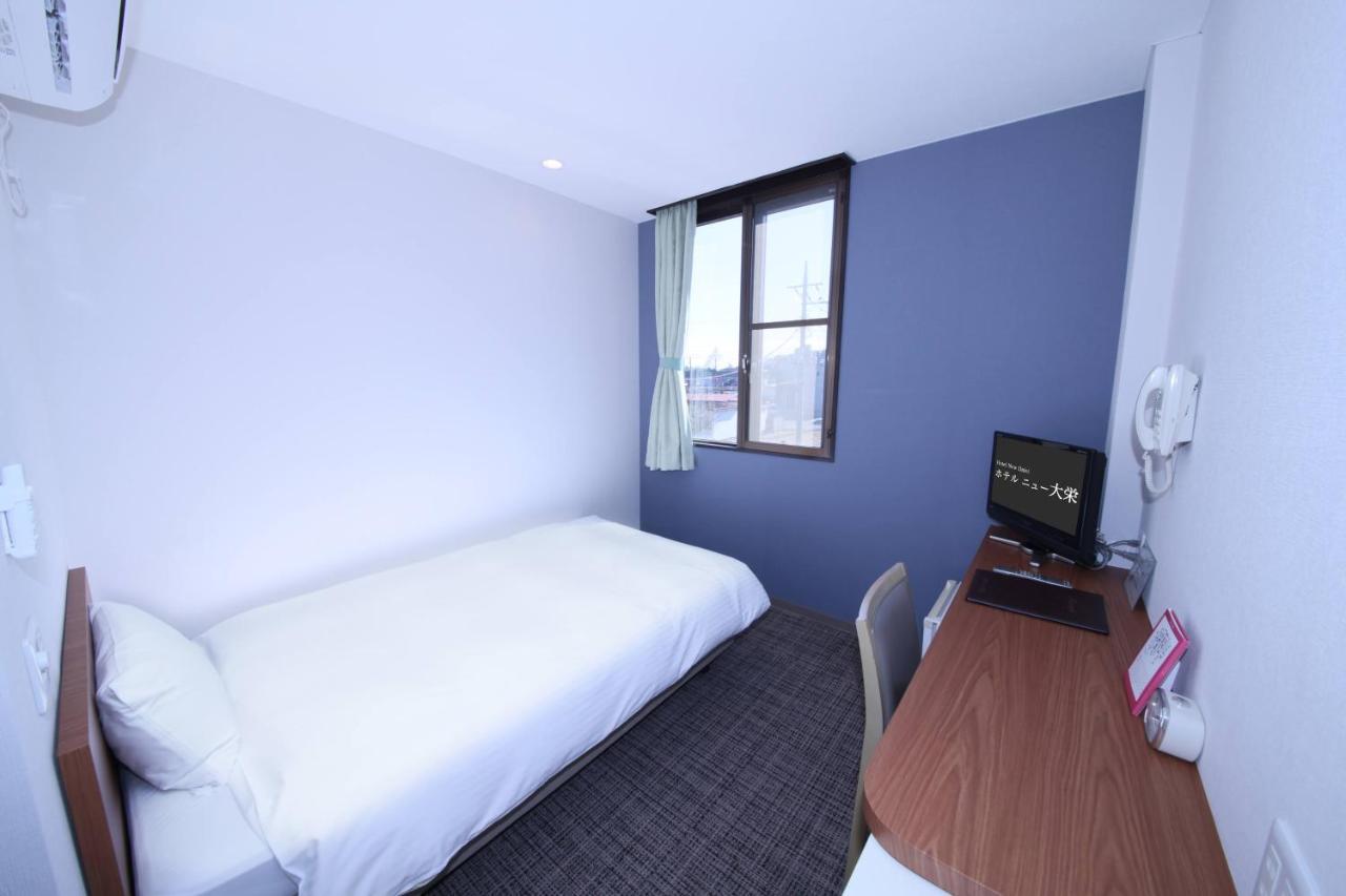 Business Hotel New Daiei Ashikaga Buitenkant foto